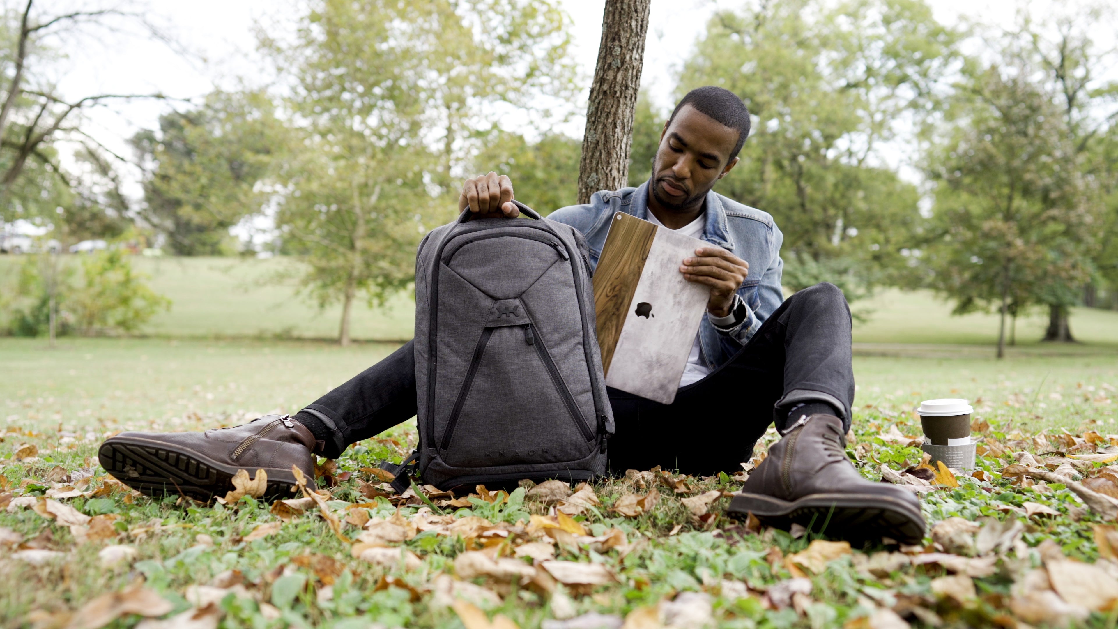 Professional laptop backpack